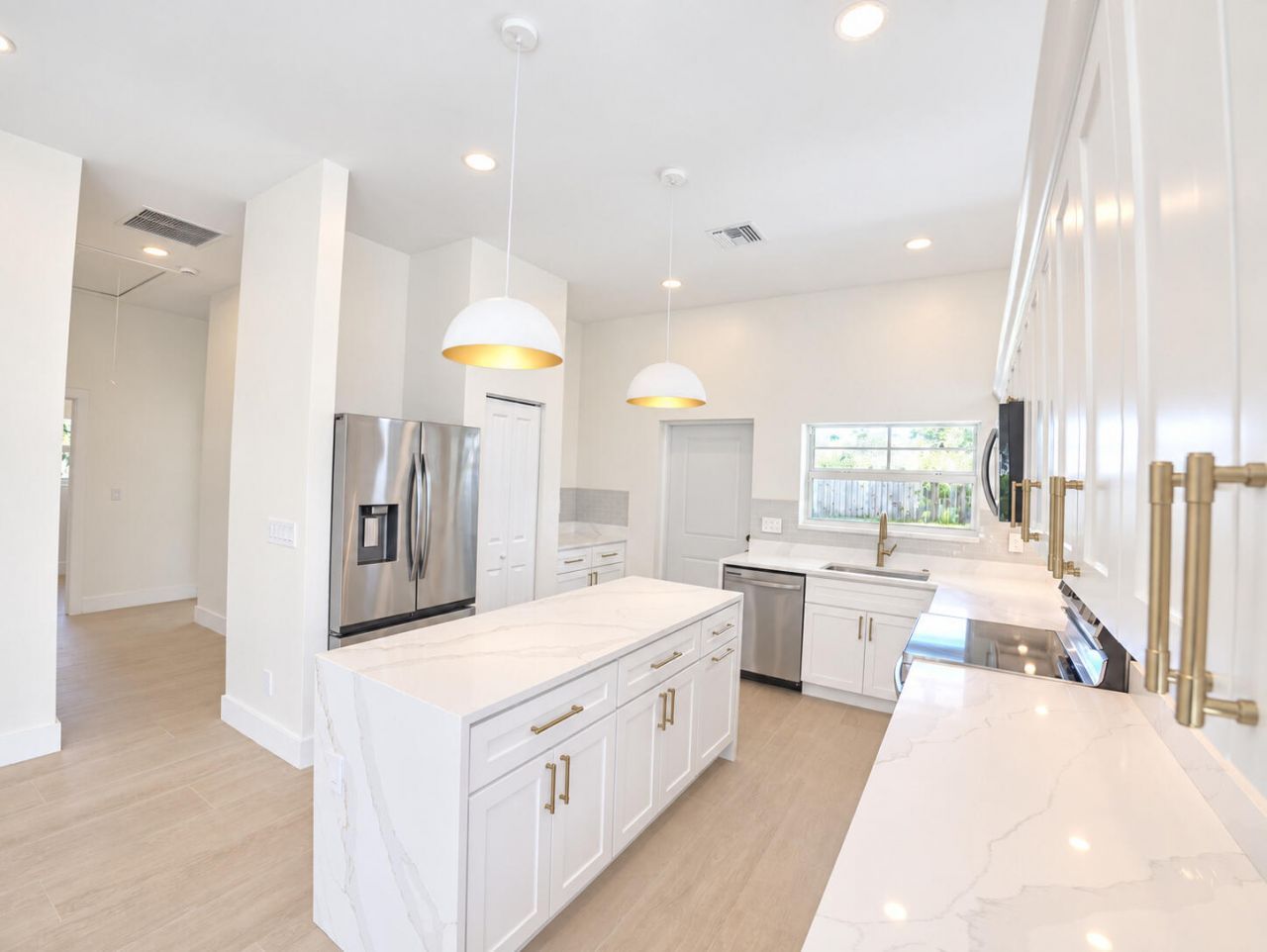 520 38th Street, West Palm Beach, FL 33407 Photo