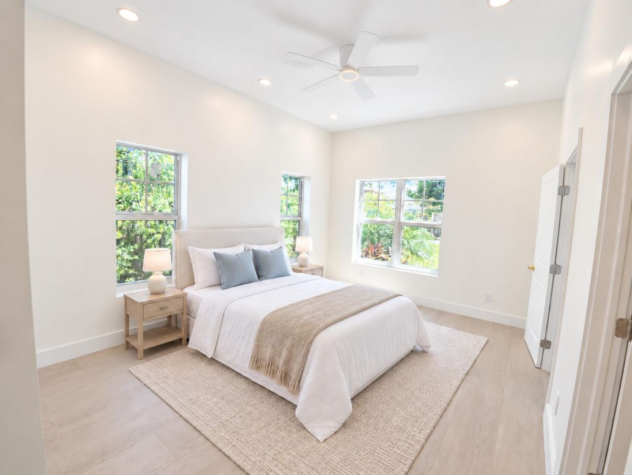520 38th Street, West Palm Beach, FL 33407 Photo