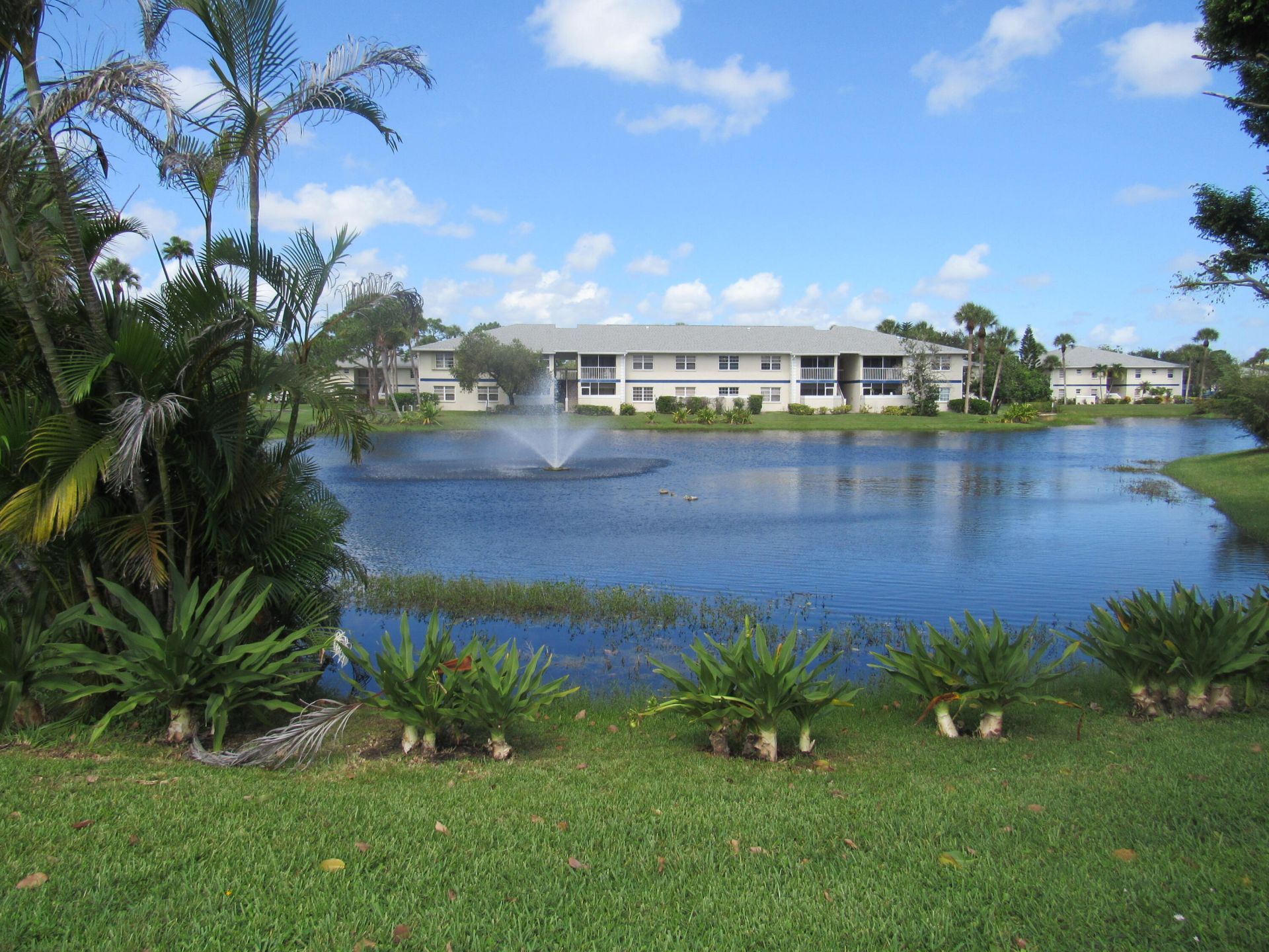 1537 SE Royal Green Circle, Unit 202, Port Saint Lucie, FL 34952 Photo