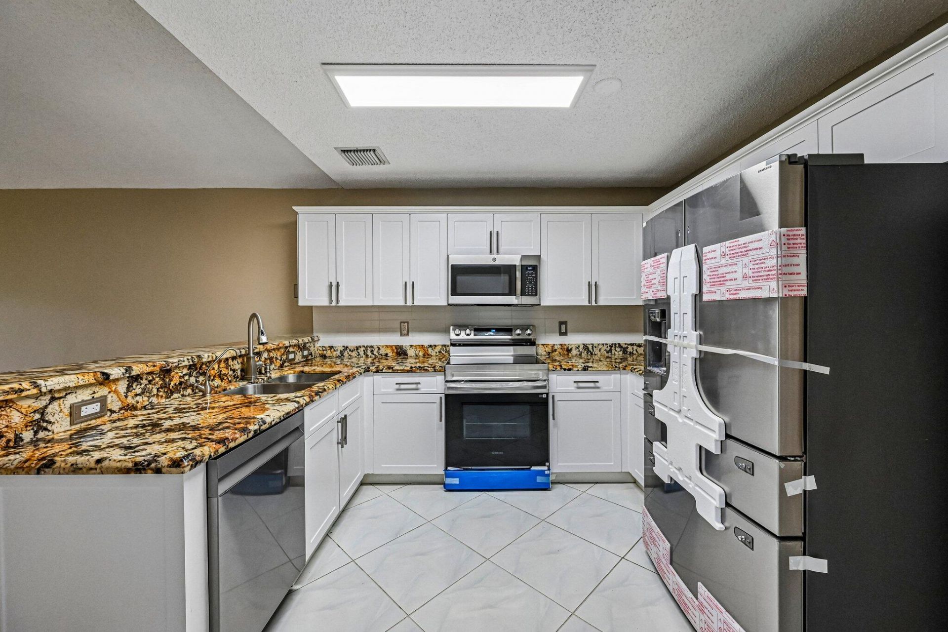 6520 NW 41st Terrace, Coconut Creek, FL 33073 Photo