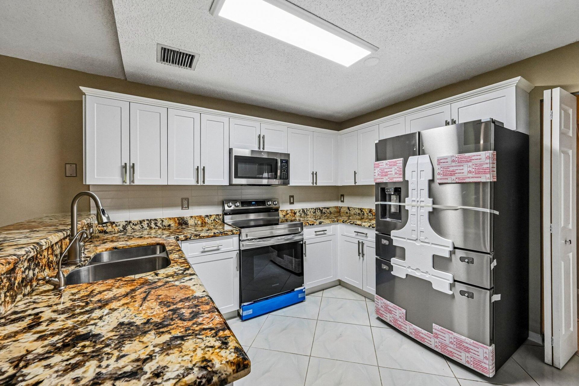 6520 NW 41st Terrace, Coconut Creek, FL 33073 Photo