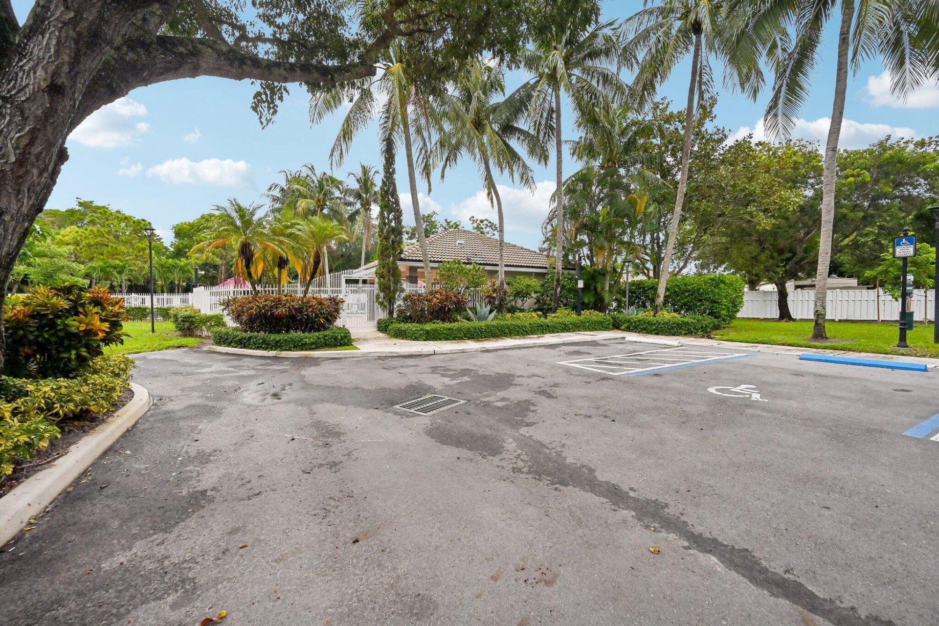 6520 NW 41st Terrace, Coconut Creek, FL 33073 Photo