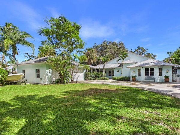3679 SW SAINT LUCIE SHORES Drive, Palm City, FL 34990