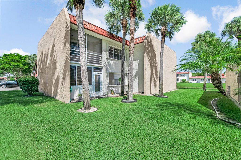 445 Lake Frances Drive, Unit 445, West Palm Beach, FL 33411 Photo