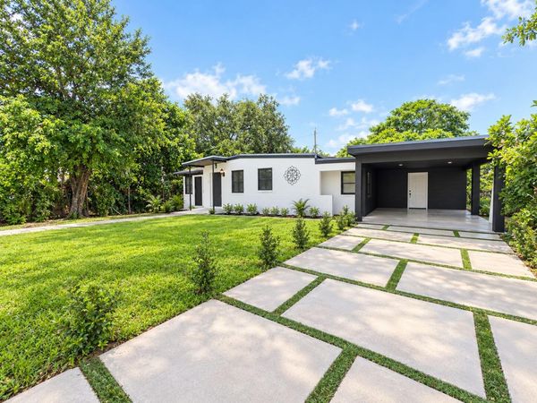 12700 WOOD Street, Miami, FL 33167