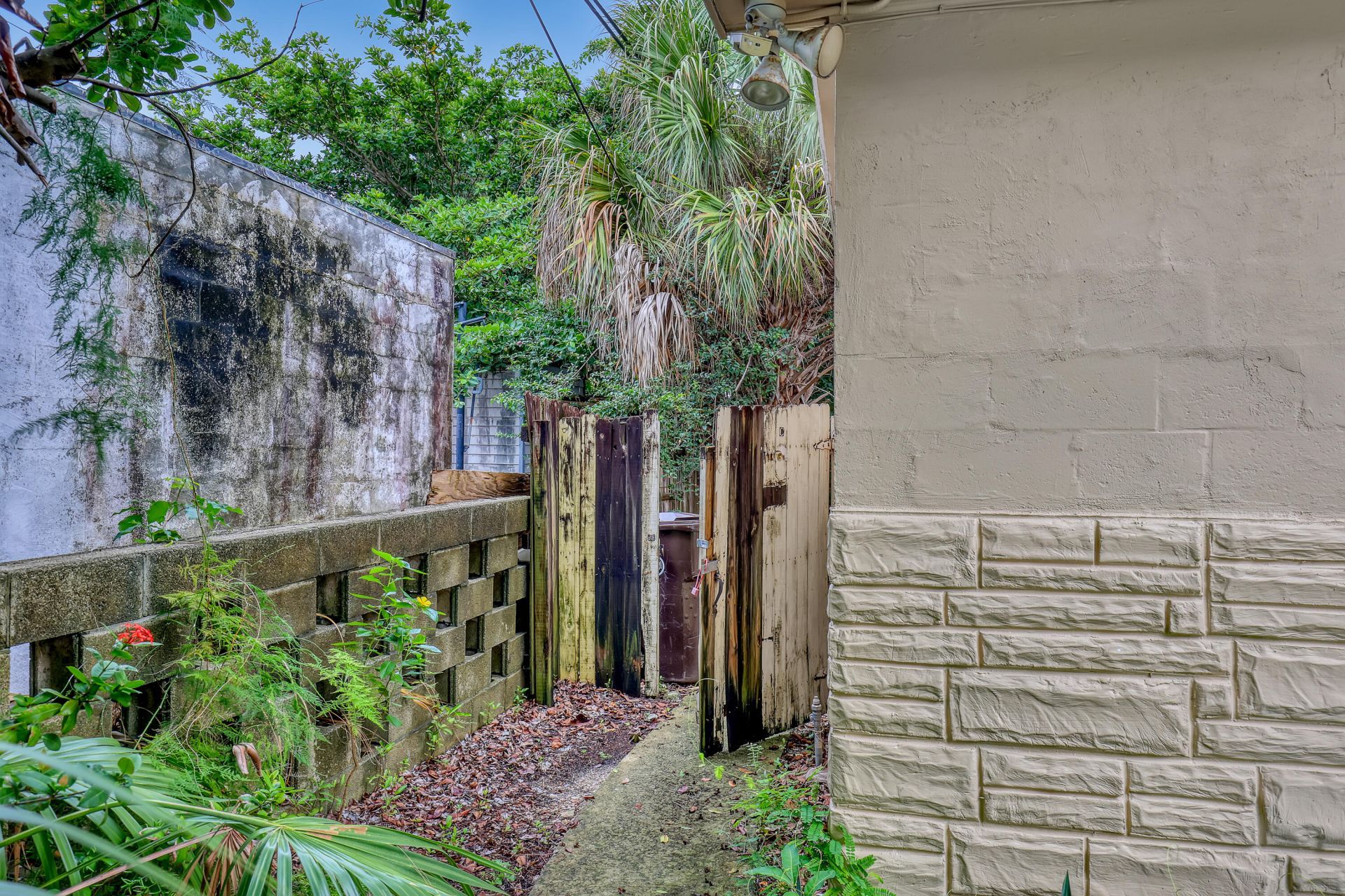 5014 Spruce Avenue, West Palm Beach, FL 33407 Photo