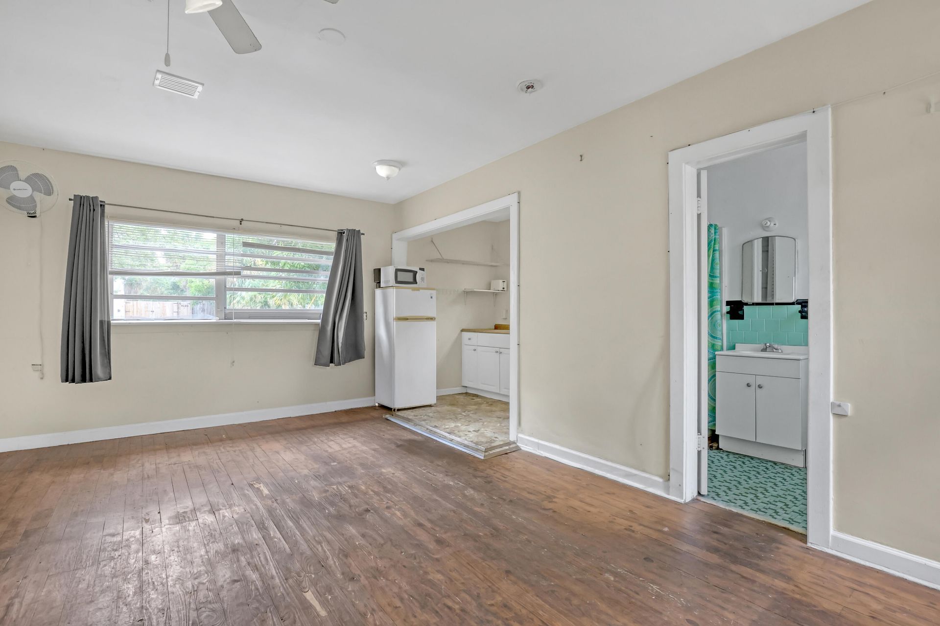 5014 Spruce Avenue, West Palm Beach, FL 33407 Photo