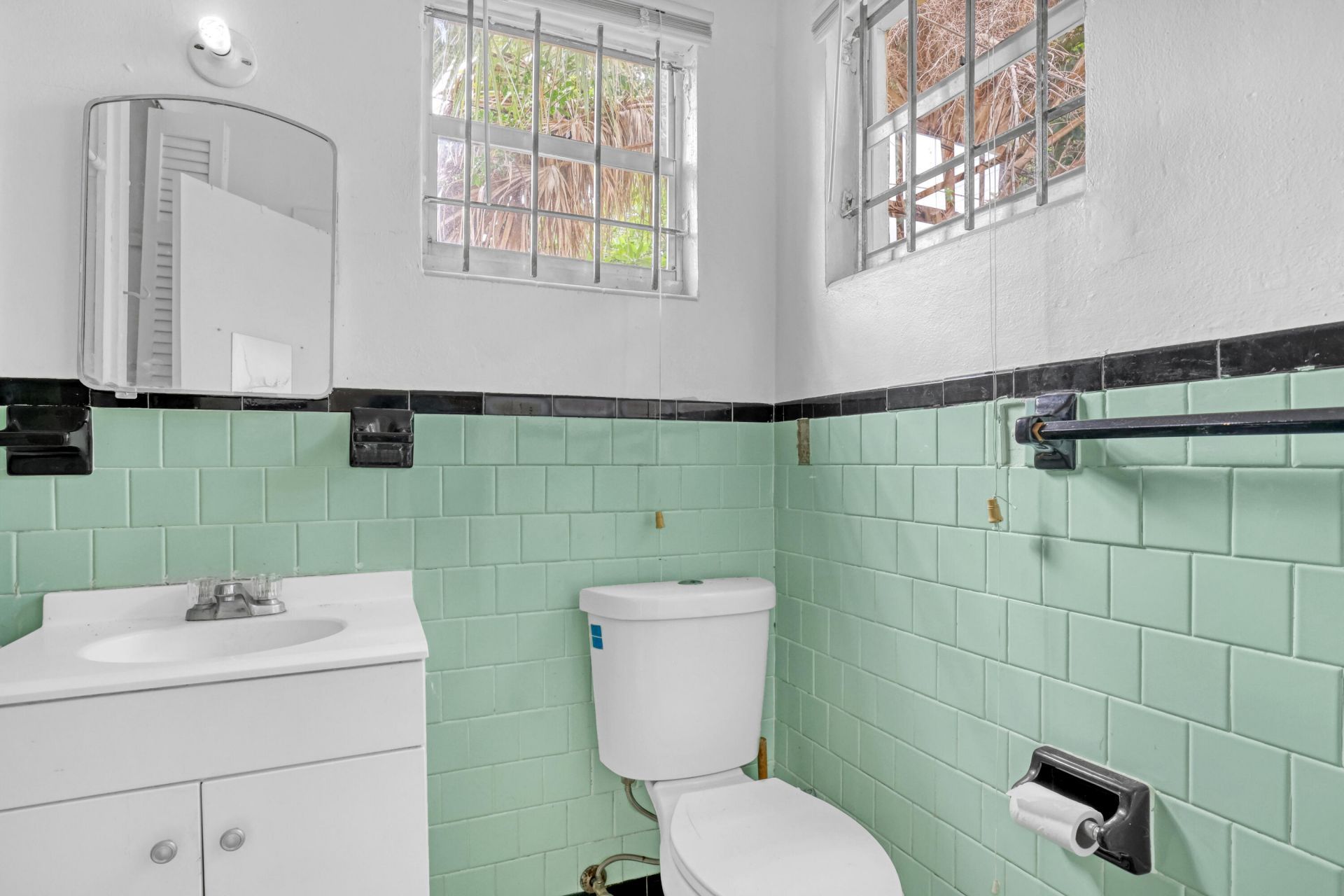 5014 Spruce Avenue, West Palm Beach, FL 33407 Photo