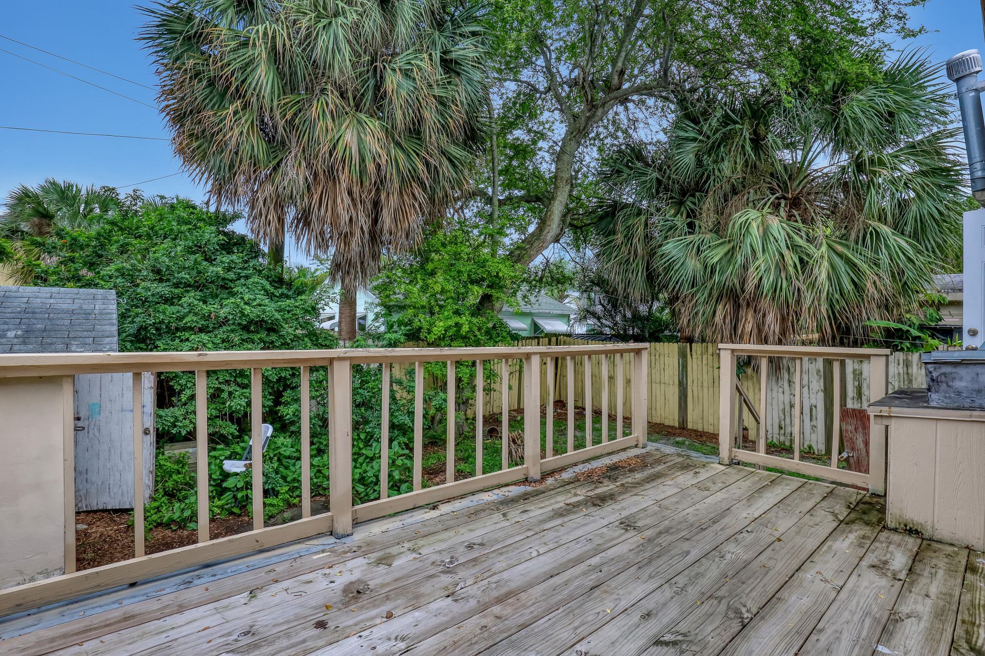 5014 Spruce Avenue, West Palm Beach, FL 33407 Photo
