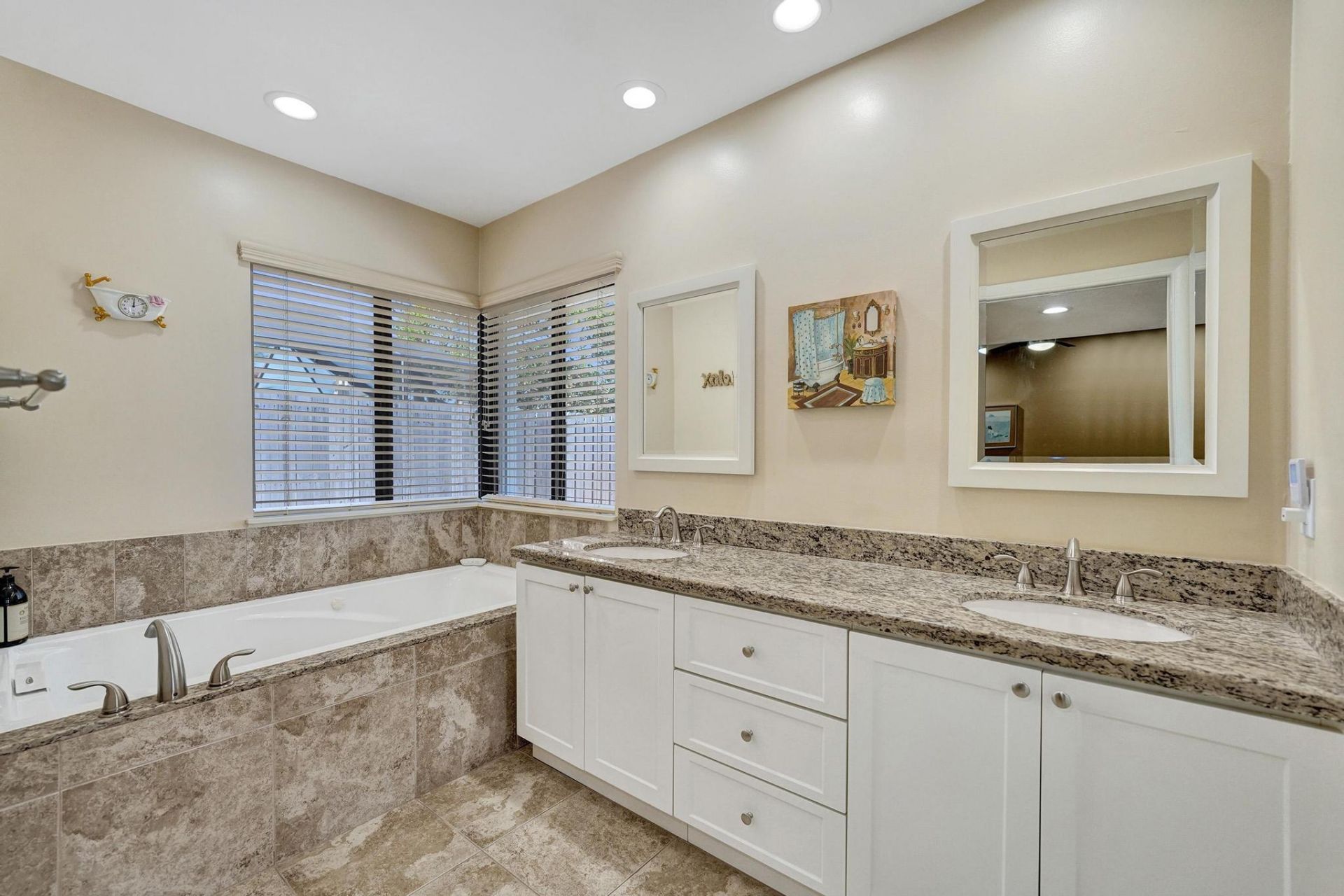 9355 NW 18th Drive, Plantation, FL 33322 Photo