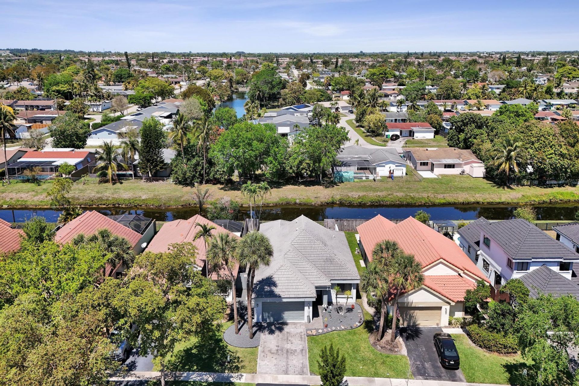 9355 NW 18th Drive, Plantation, FL 33322 Photo