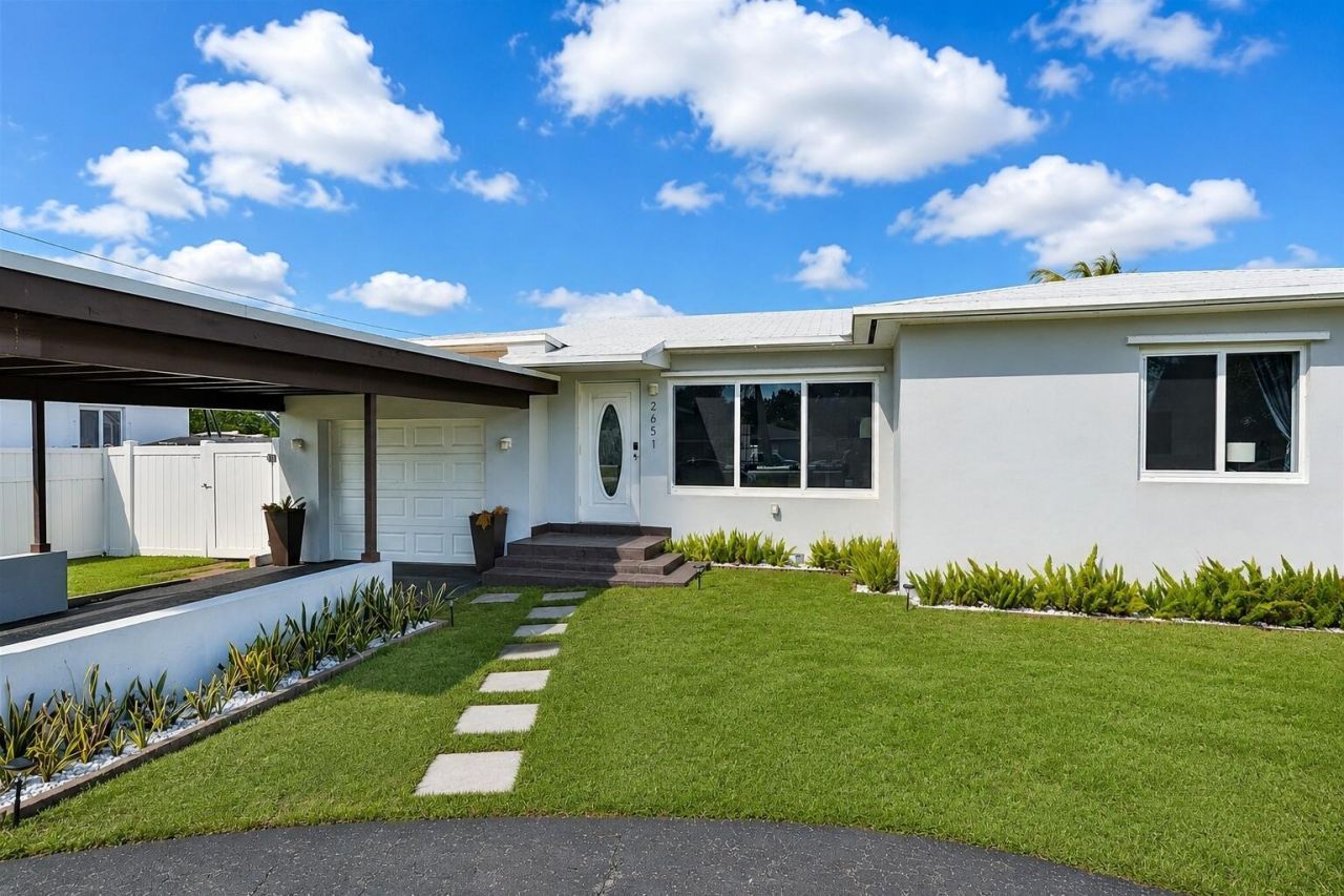 2651 Jackson Street, Unit 2651, Hollywood, FL 33020 Photo