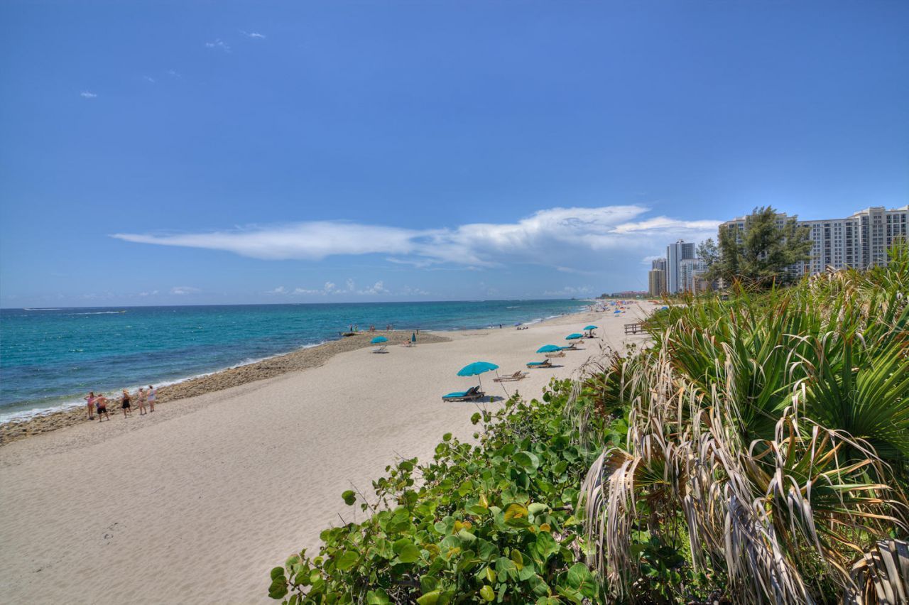 4100 N Ocean Drive, Unit 2304, Singer Island, FL 33404 Photo