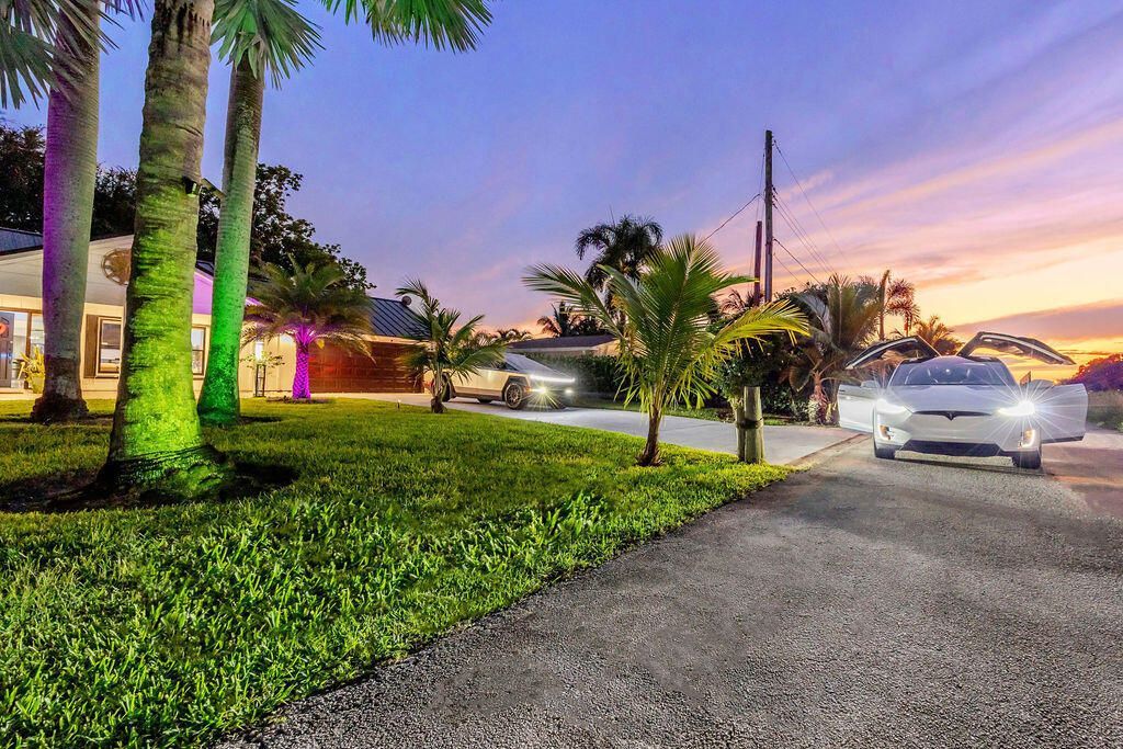 2024 Palmetto Road, West Palm Beach, FL 33406 Photo