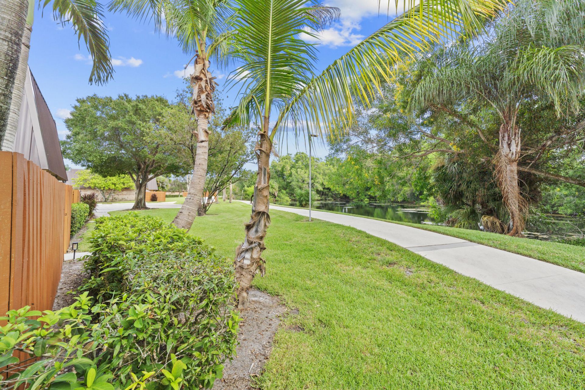 5726 SE Windsong Lane, Unit #324, Stuart, FL 34997 Photo