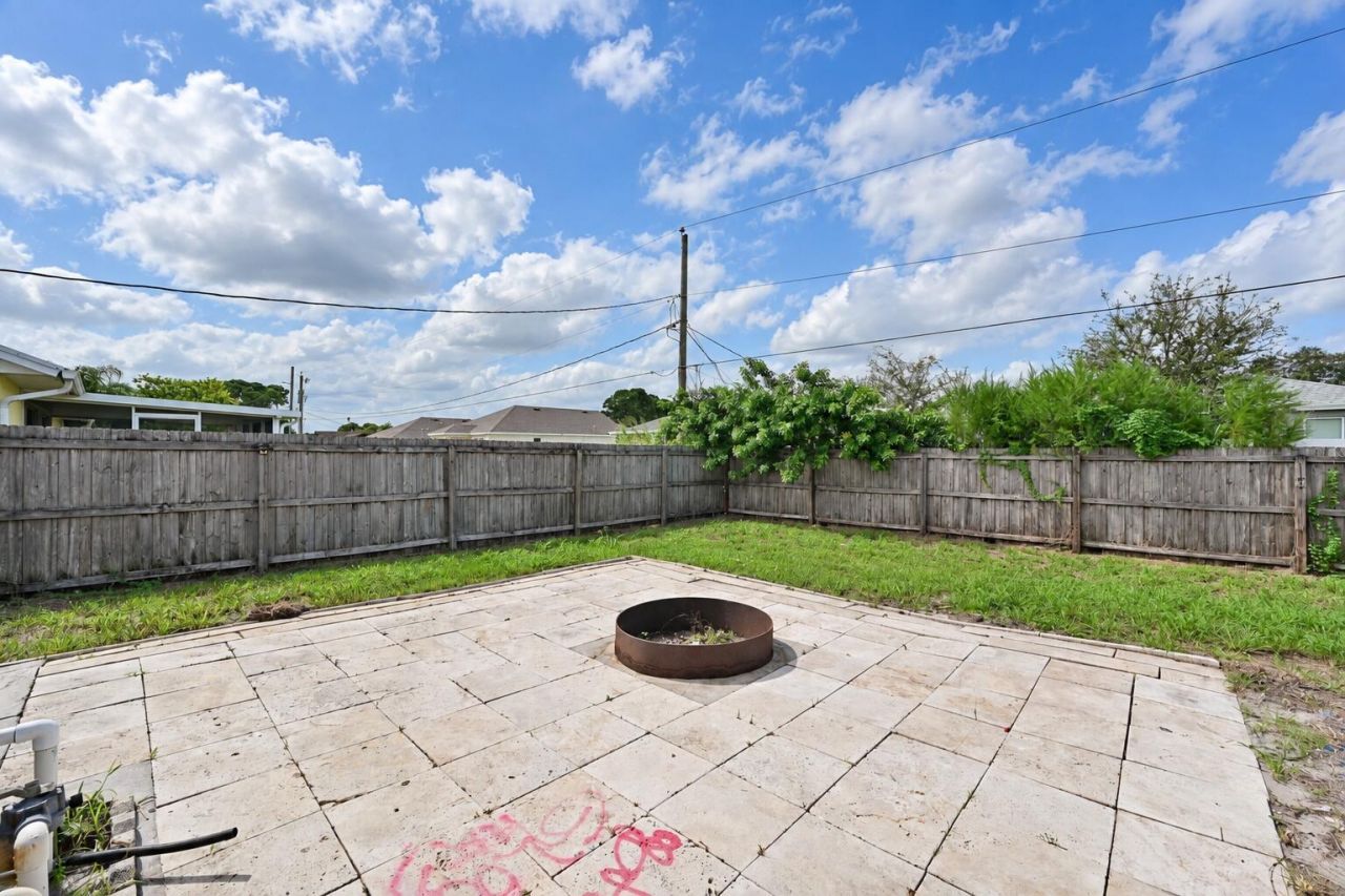 441 SE Guava Terrace, Port Saint Lucie, FL 34983 Photo