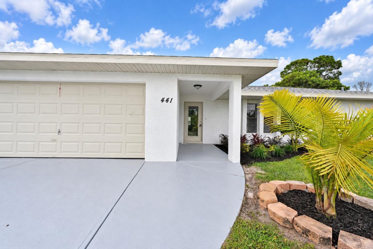 441 SE Guava Terrace, Port Saint Lucie, FL 34983 Photo