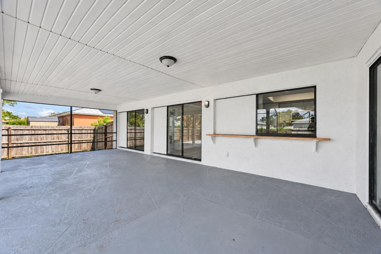 441 SE Guava Terrace, Port Saint Lucie, FL 34983 Photo