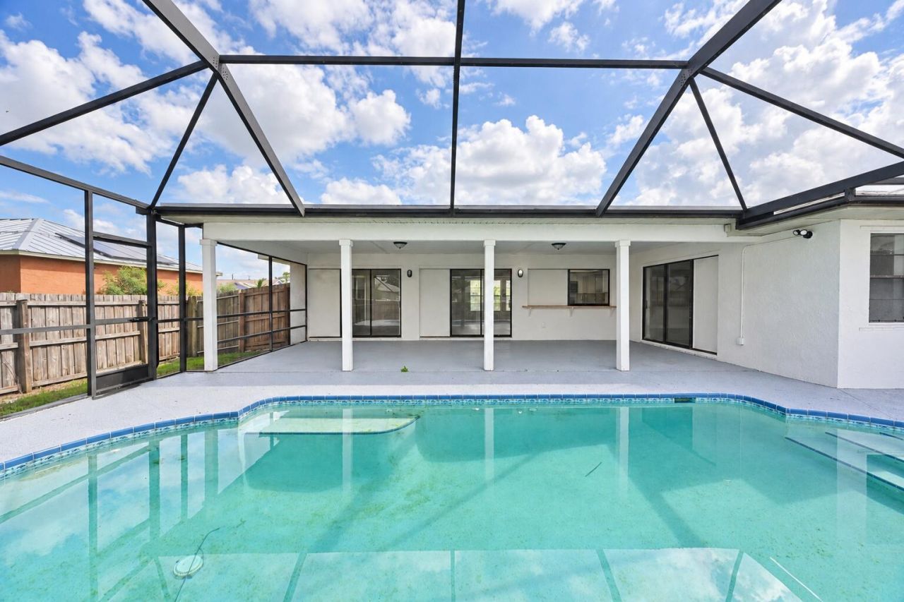 441 SE Guava Terrace, Port Saint Lucie, FL 34983 Photo