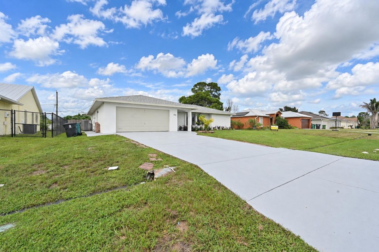 441 SE Guava Terrace, Port Saint Lucie, FL 34983 Photo