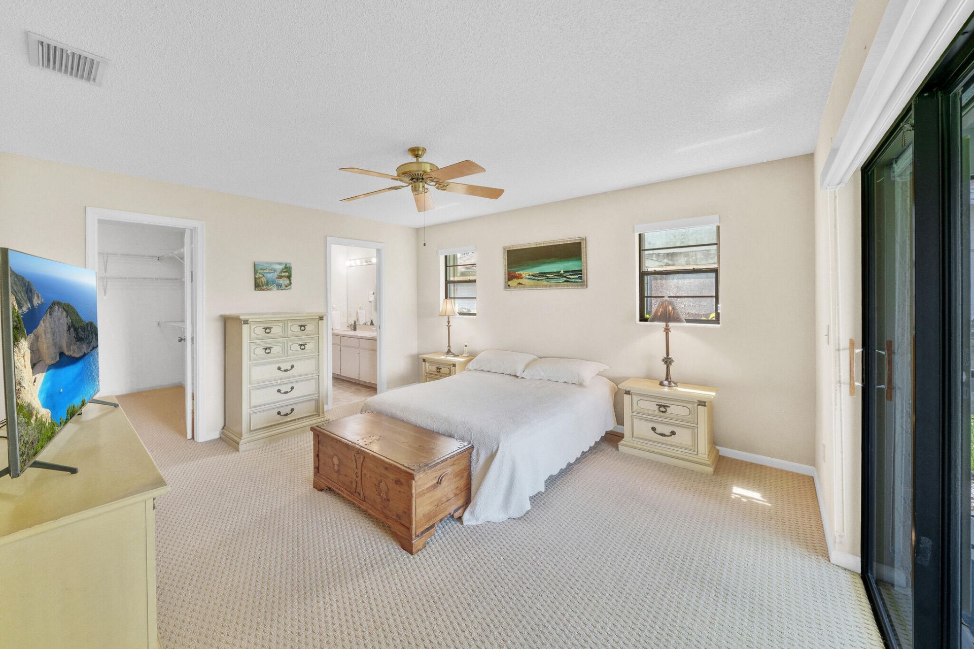 142 Parkwood Drive, Royal Palm Beach, FL 33411 Photo