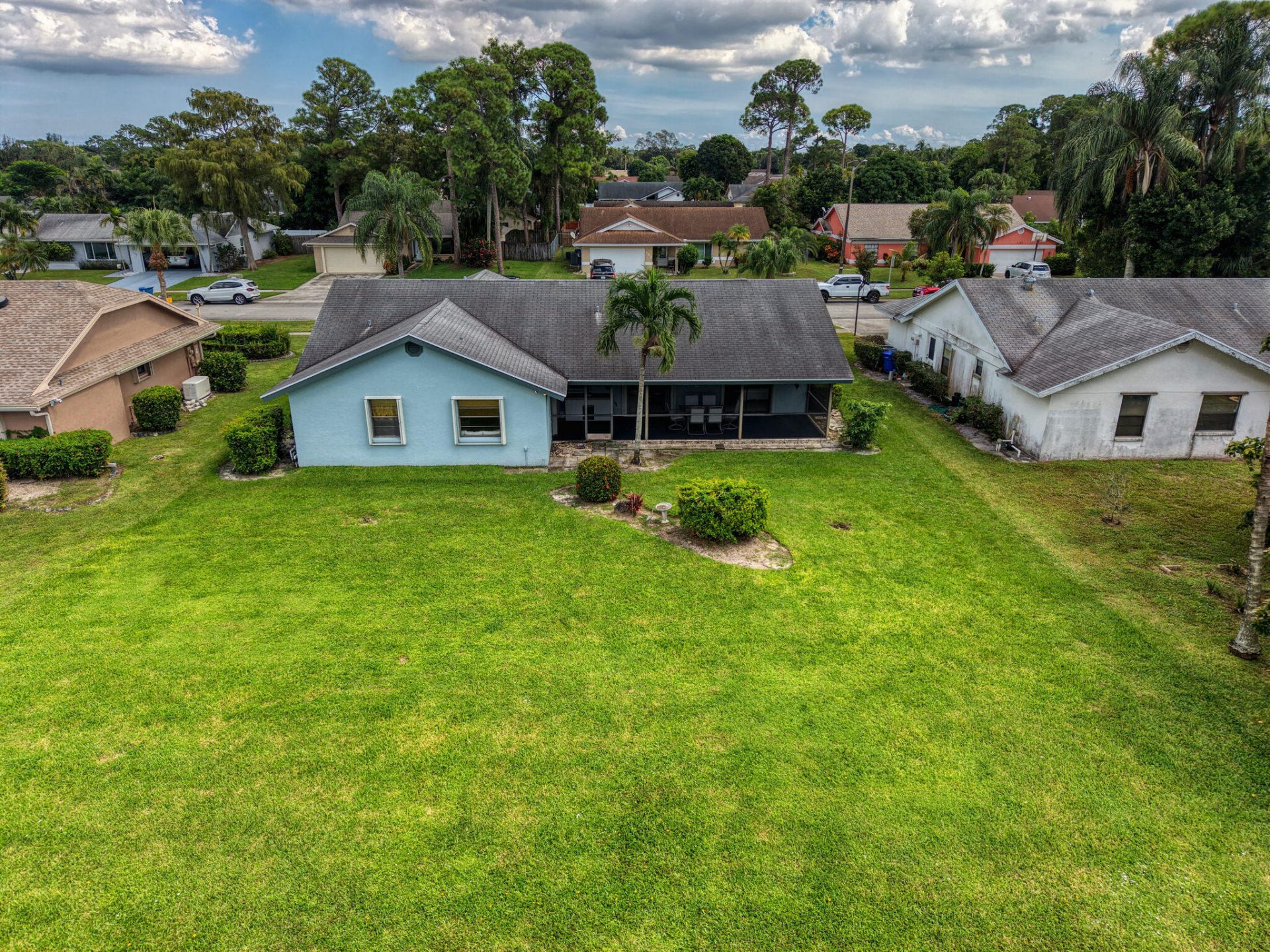 142 Parkwood Drive, Royal Palm Beach, FL 33411 Photo
