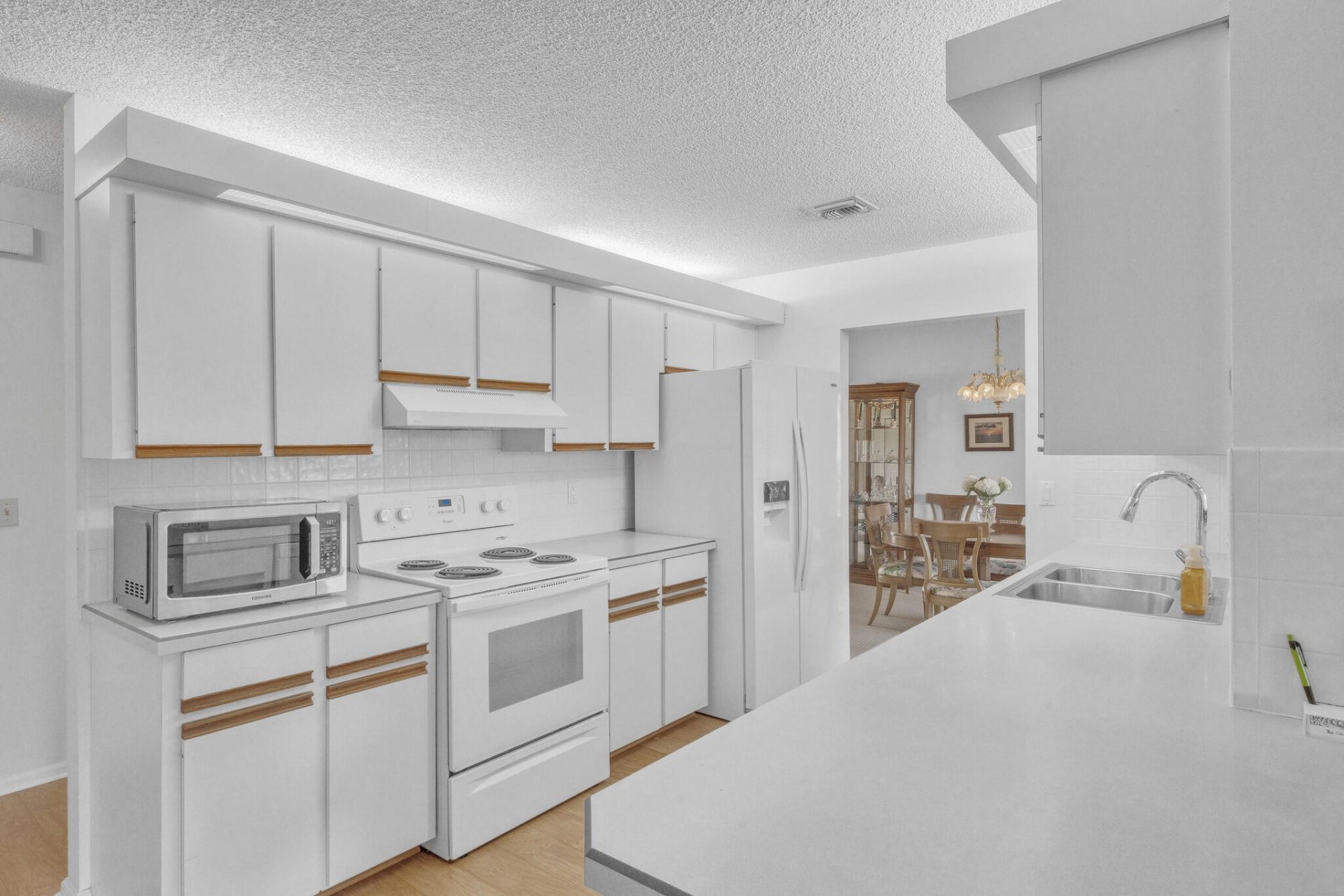 142 Parkwood Drive, Royal Palm Beach, FL 33411 Photo