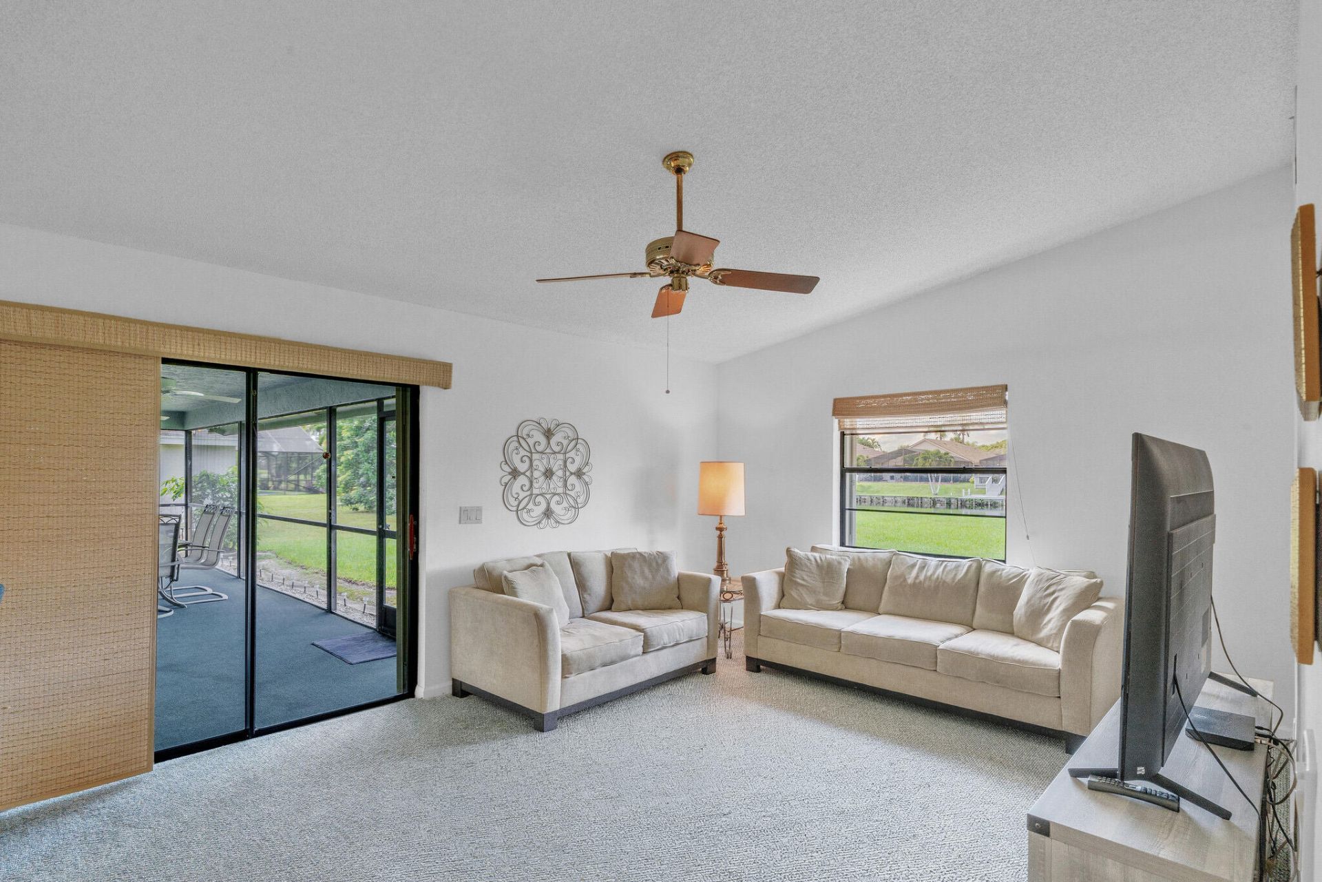 142 Parkwood Drive, Royal Palm Beach, FL 33411 Photo