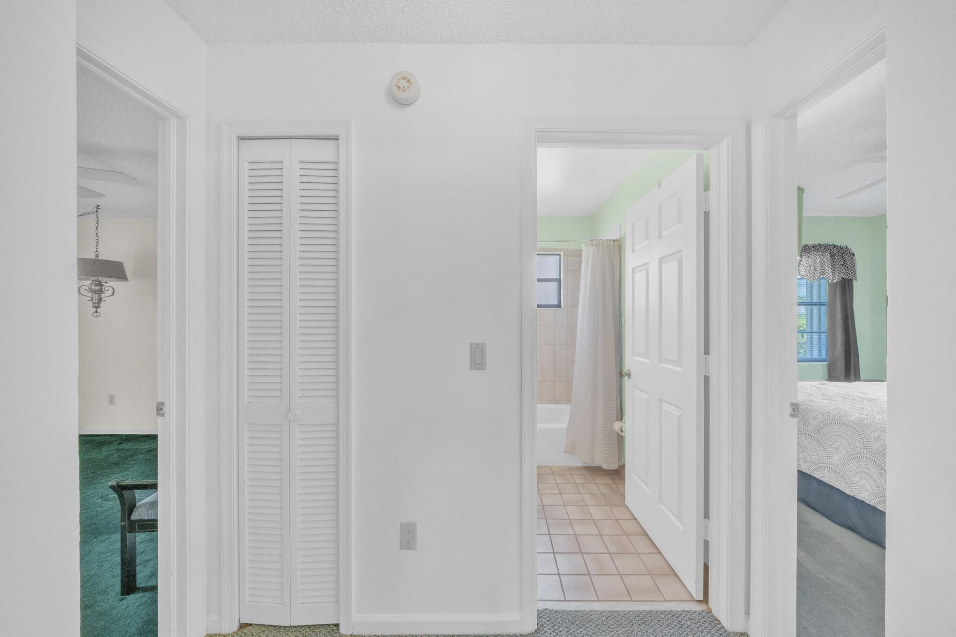 142 Parkwood Drive, Royal Palm Beach, FL 33411 Photo