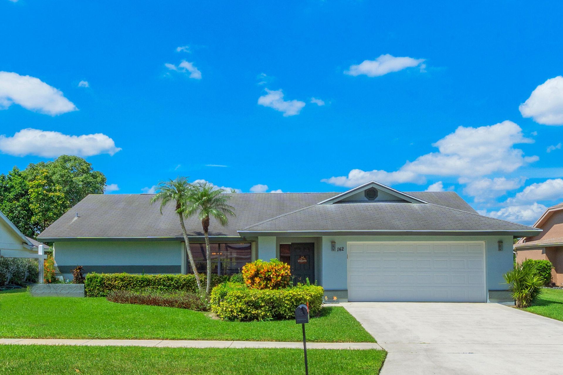 142 Parkwood Drive, Royal Palm Beach, FL 33411 Photo