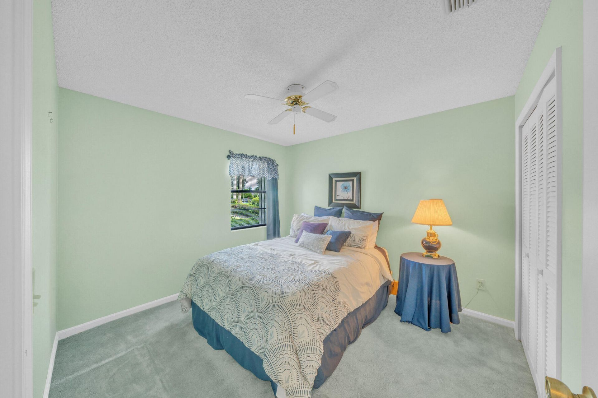 142 Parkwood Drive, Royal Palm Beach, FL 33411 Photo