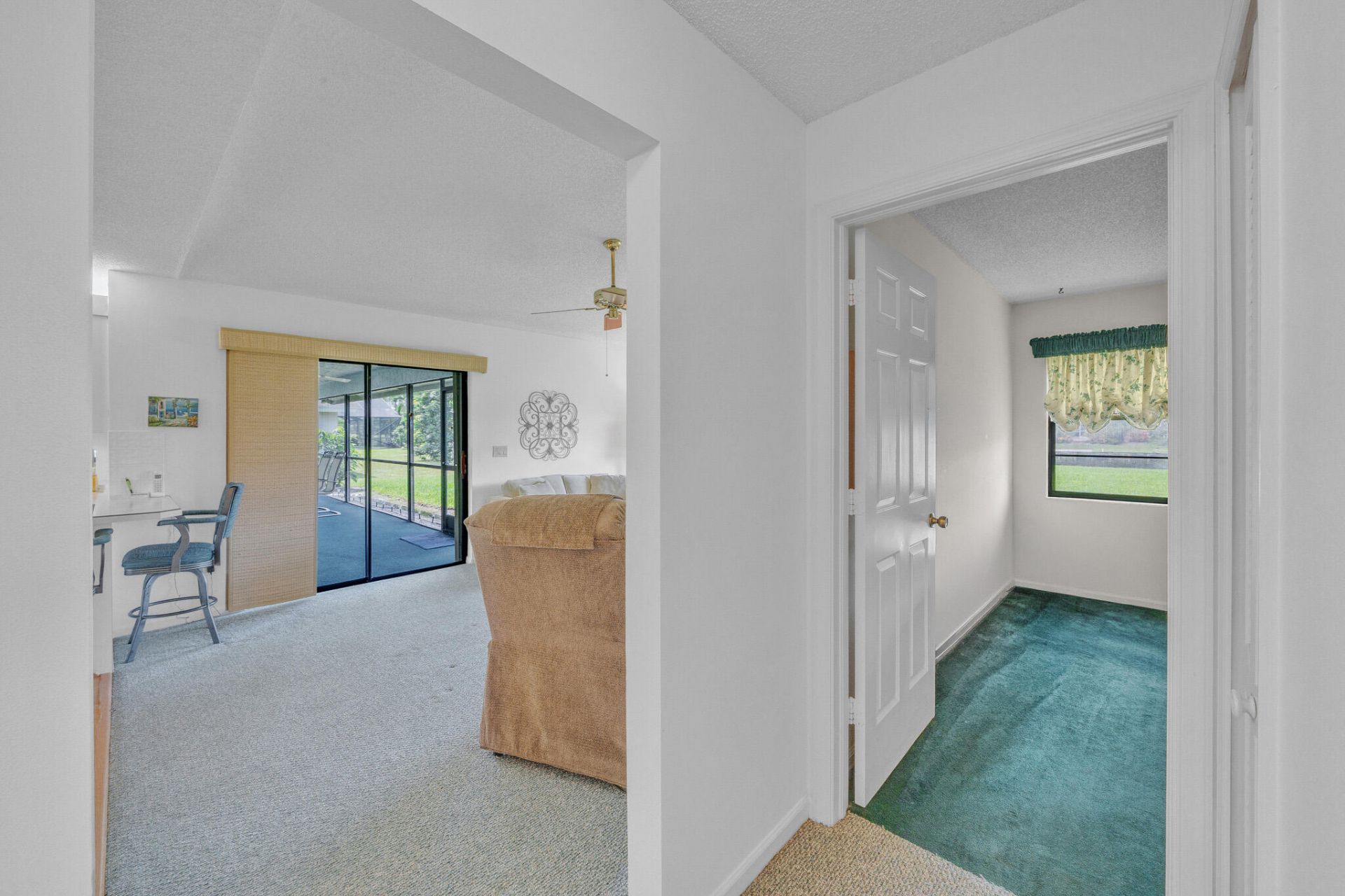 142 Parkwood Drive, Royal Palm Beach, FL 33411 Photo