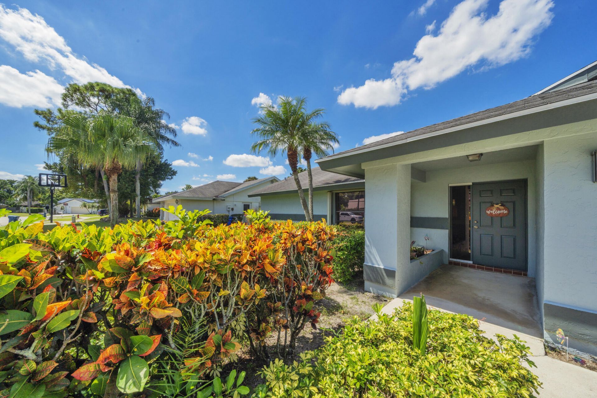 142 Parkwood Drive, Royal Palm Beach, FL 33411 Photo