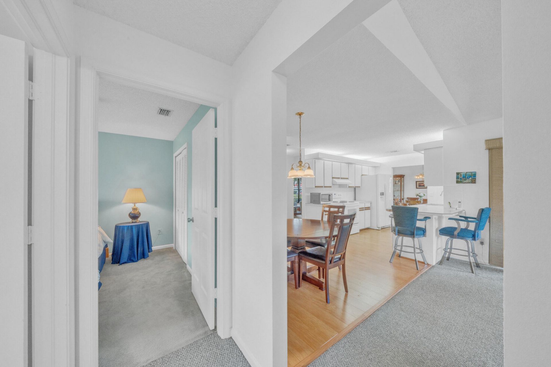 142 Parkwood Drive, Royal Palm Beach, FL 33411 Photo