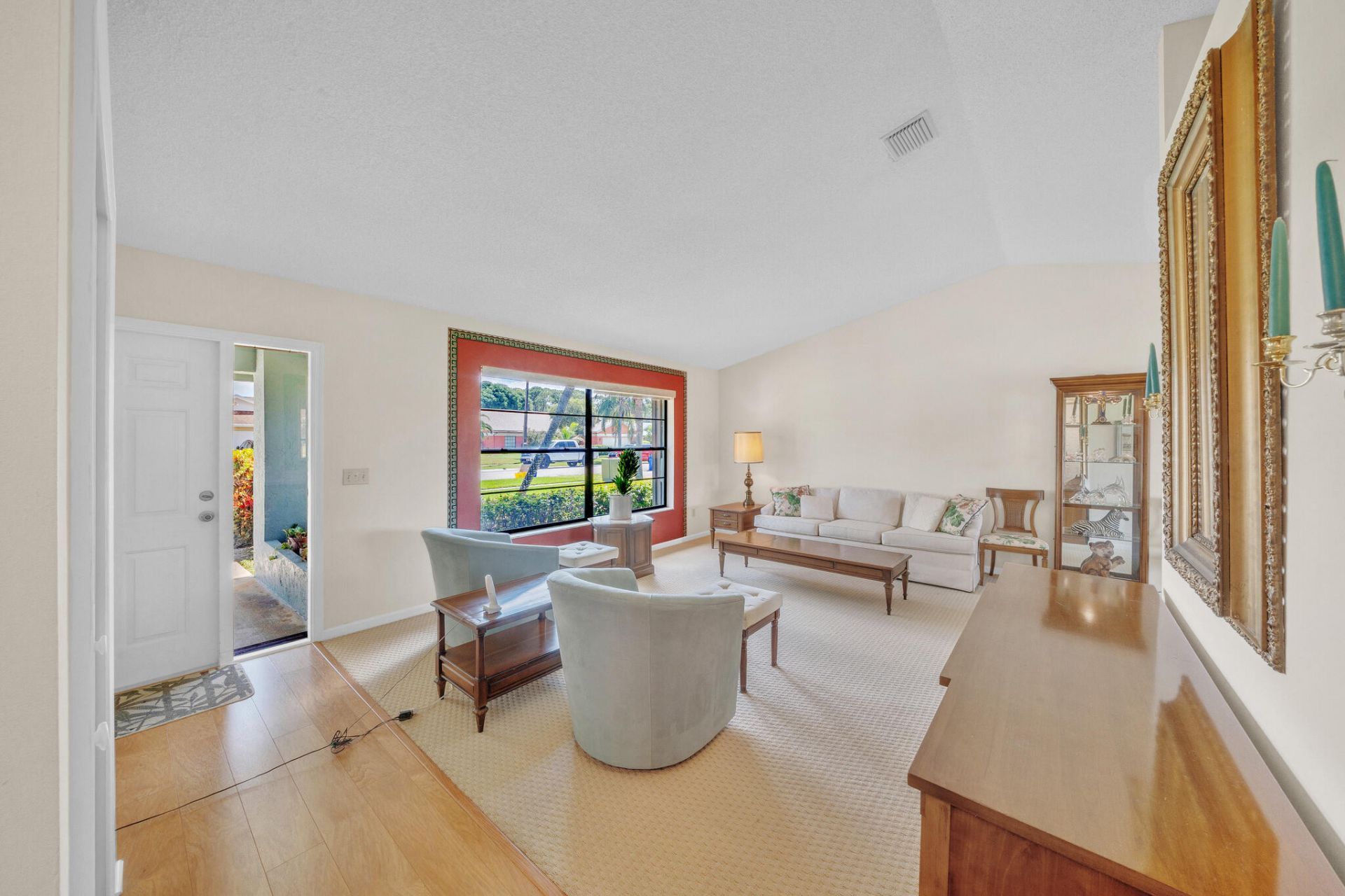 142 Parkwood Drive, Royal Palm Beach, FL 33411 Photo