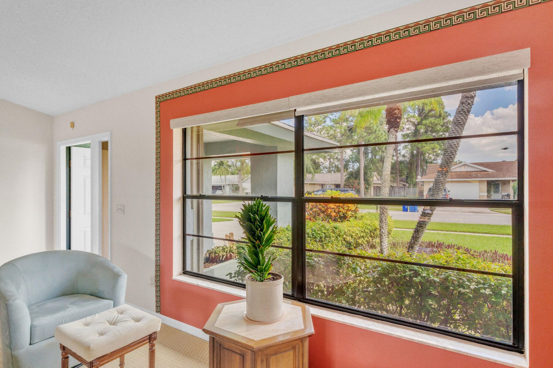 142 Parkwood Drive, Royal Palm Beach, FL 33411 Photo