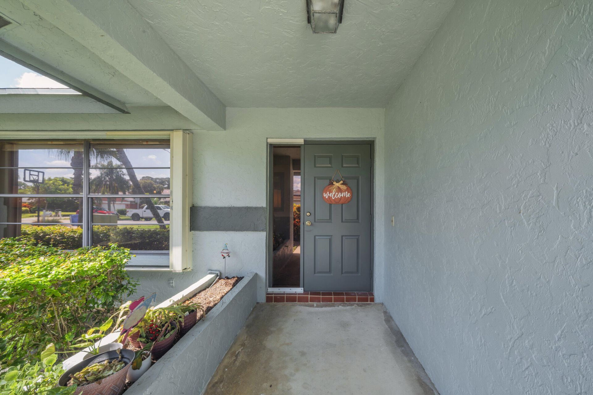 142 Parkwood Drive, Royal Palm Beach, FL 33411 Photo