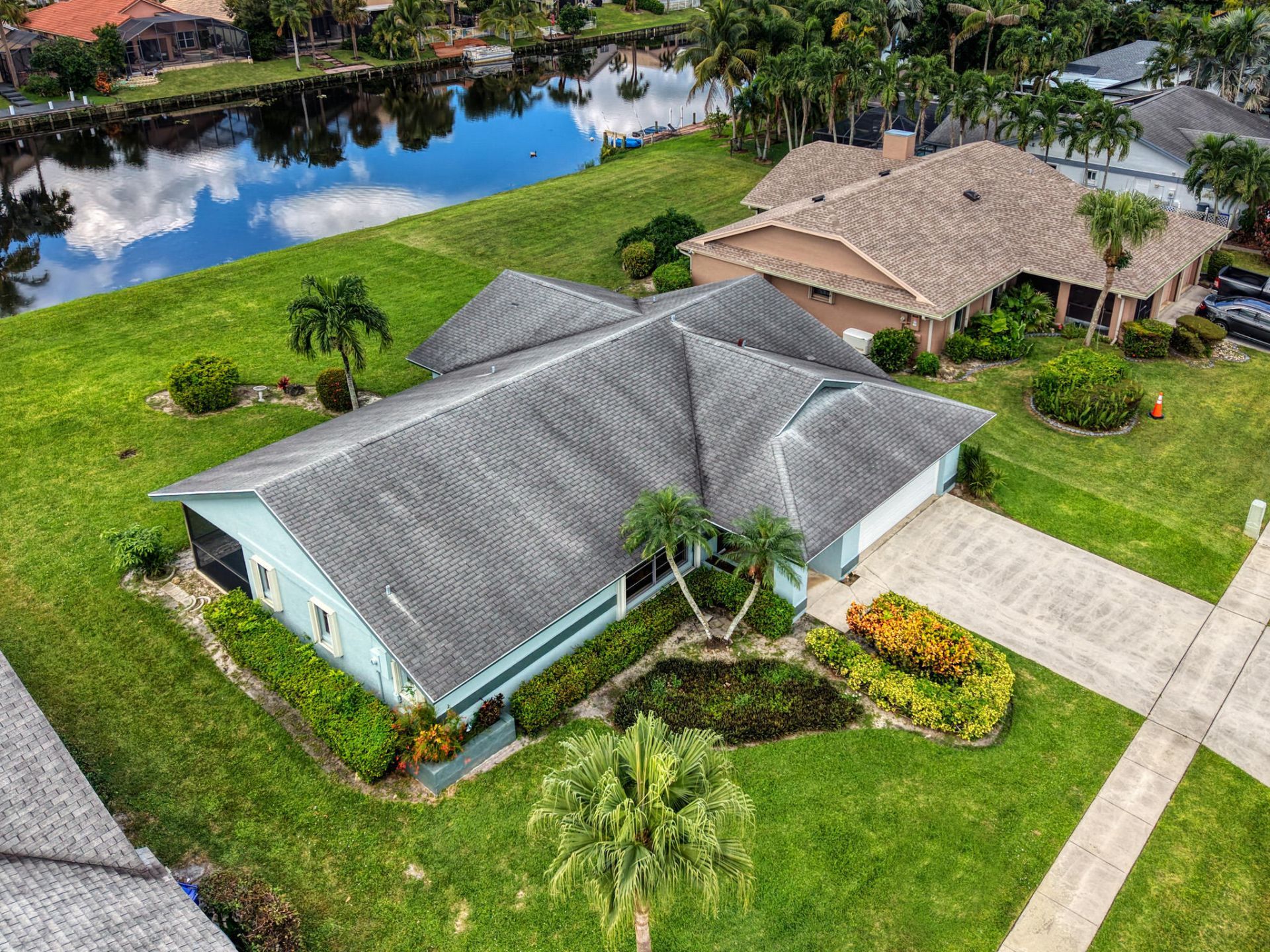 142 Parkwood Drive, Royal Palm Beach, FL 33411 Photo