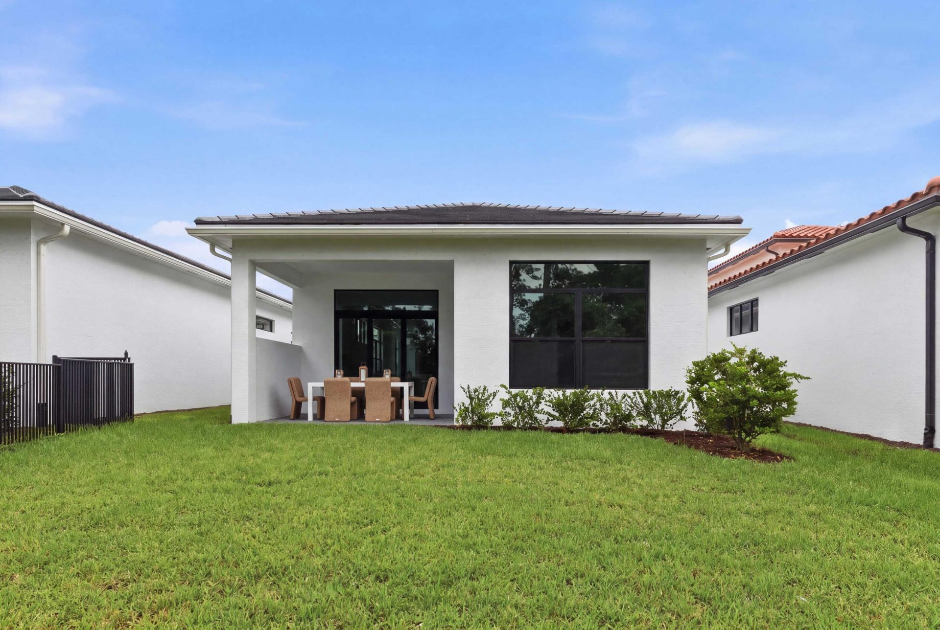 382 SE Via Sangro, Port Saint Lucie, FL 34952 Photo