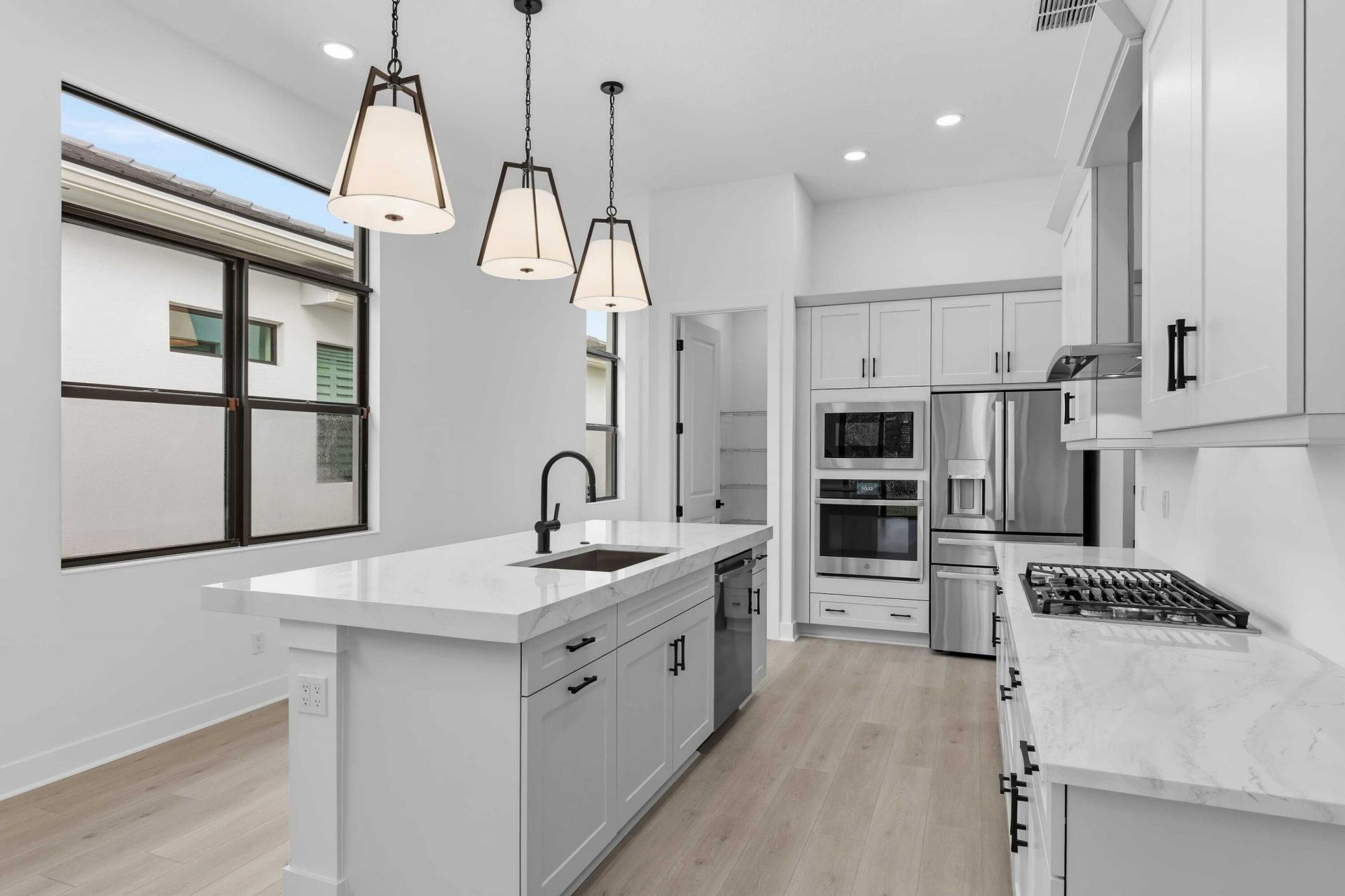 382 SE Via Sangro, Port Saint Lucie, FL 34952 Photo