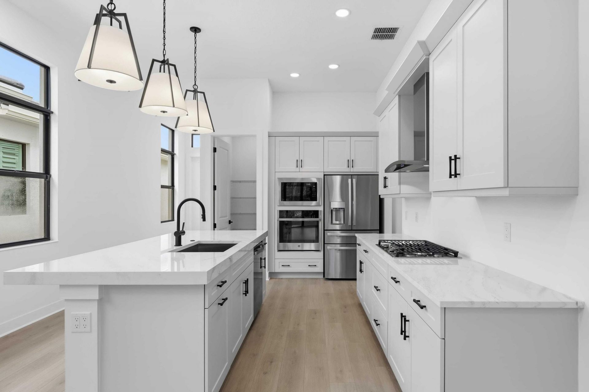 382 SE Via Sangro, Port Saint Lucie, FL 34952 Photo