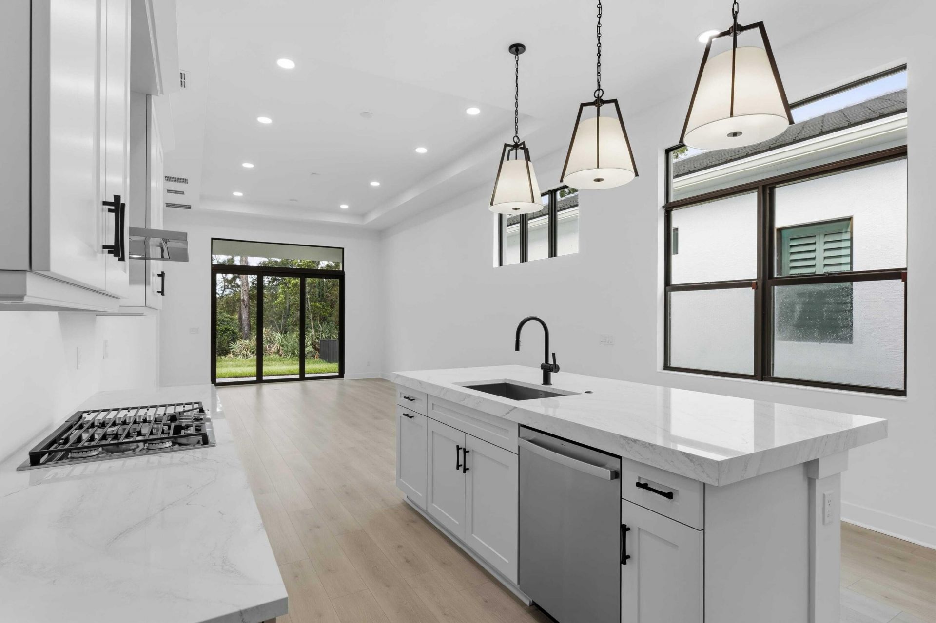382 SE Via Sangro, Port Saint Lucie, FL 34952 Photo