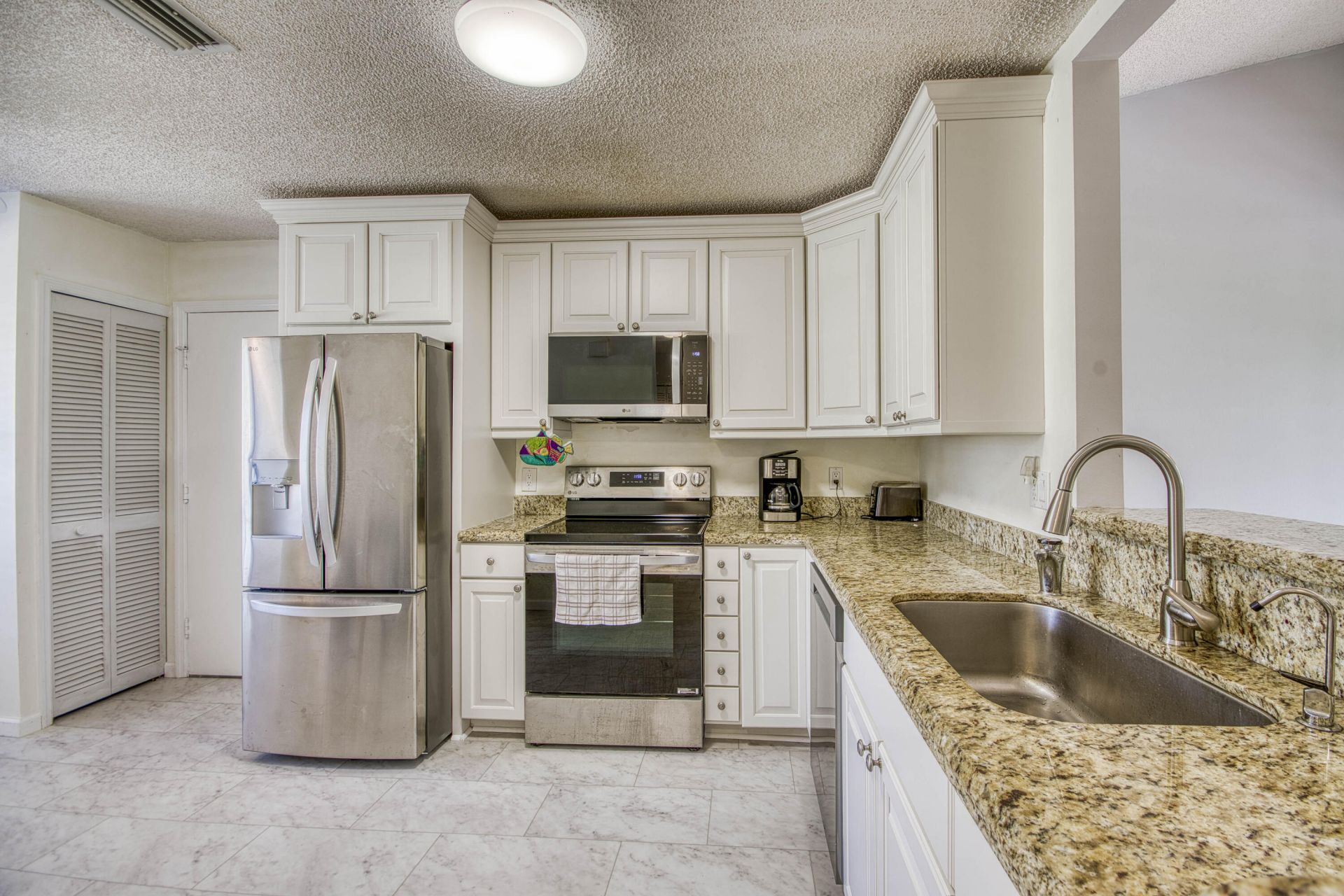 8206 Mooring Circle, Boynton Beach, FL 33472 Photo