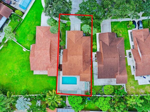 2845 DUQUESNE Circle, West Palm Beach, FL 33409