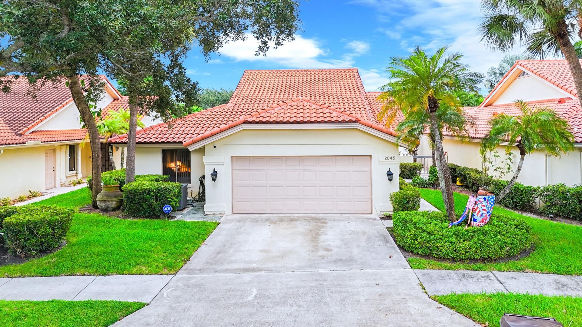 2845 Duquesne Circle, West Palm Beach, FL 33409 Photo