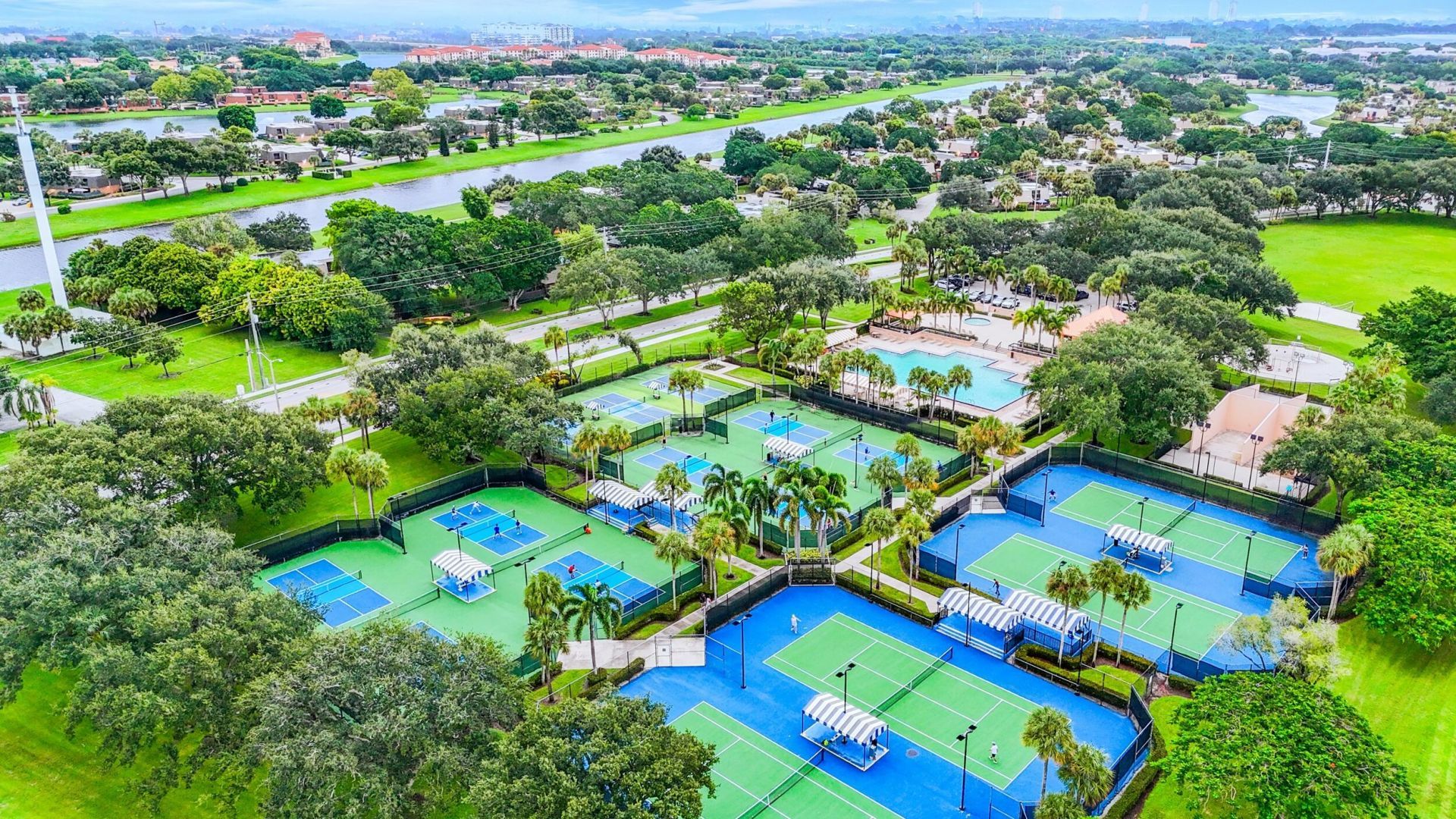 2845 Duquesne Circle, West Palm Beach, FL 33409 Photo