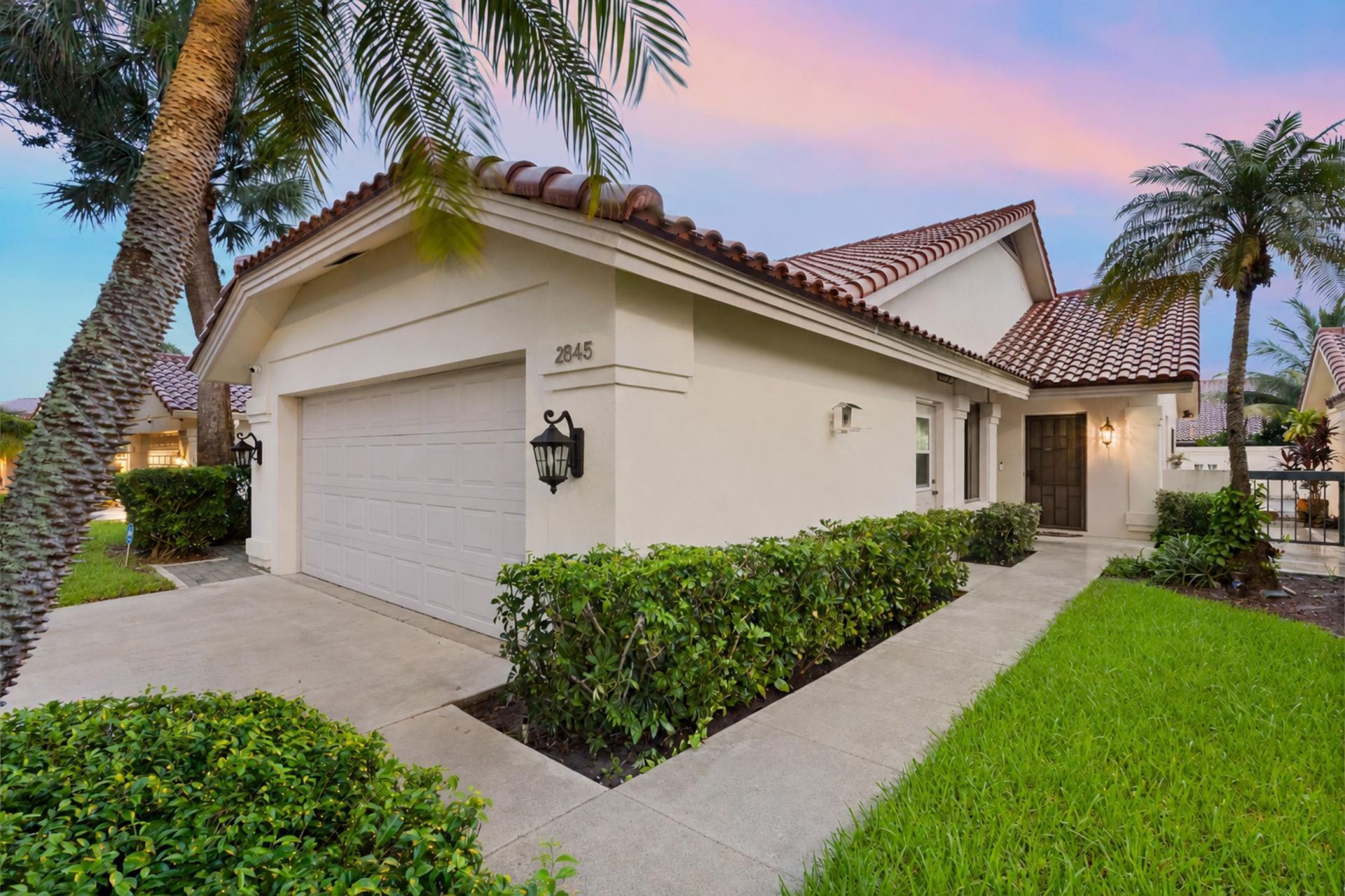 2845 Duquesne Circle, West Palm Beach, FL 33409 Photo