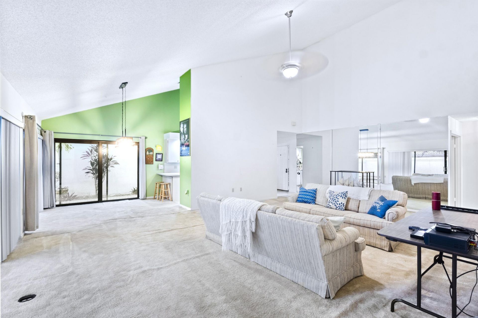 2845 Duquesne Circle, West Palm Beach, FL 33409 Photo