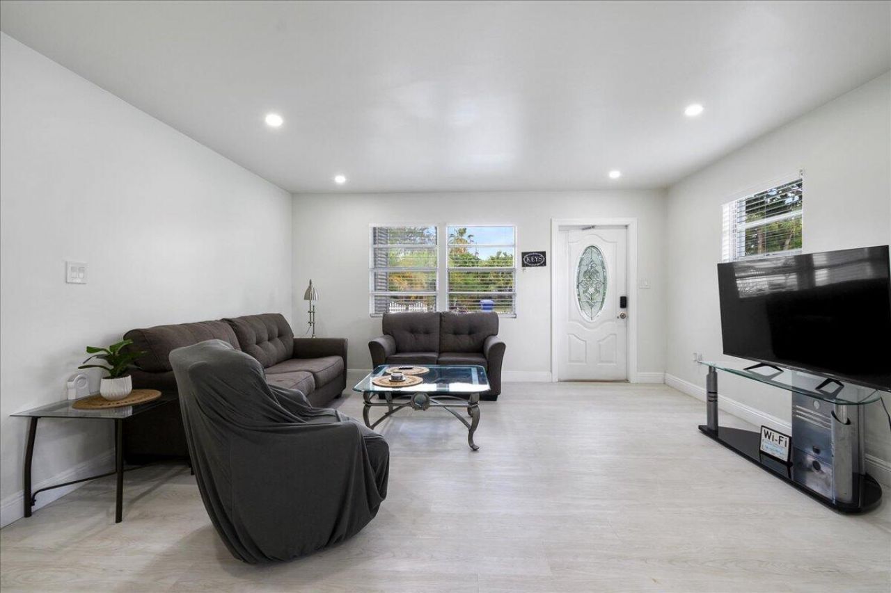 503 N Pennock Lane, Jupiter, FL 33458 Photo