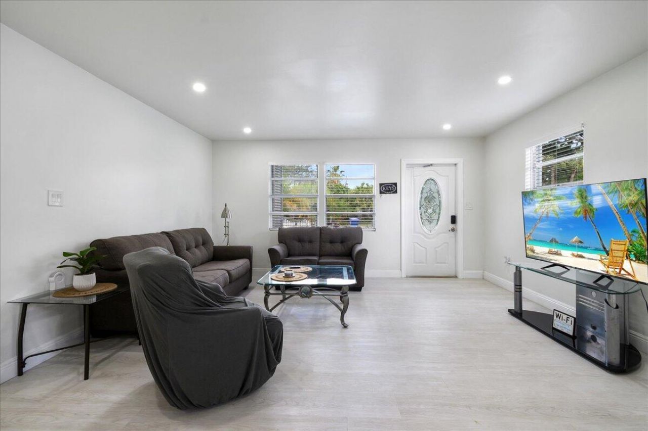 503 N Pennock Lane, Jupiter, FL 33458 Photo